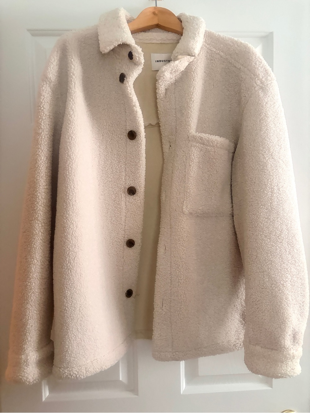 INDUSTRY Sherpa Button-Up Jacket in Cream